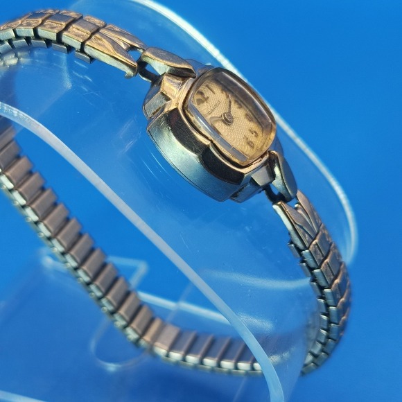 Vintage 1958 Caravelle by Bulova 23mm Women\'s Mechanical Wind Watch Restored main image 7